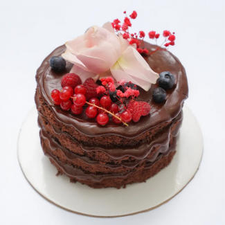 chocolate rose naked cake