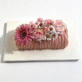 Modern floral cake