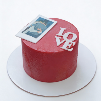 red velvet love cake