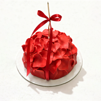 red heart designed cake